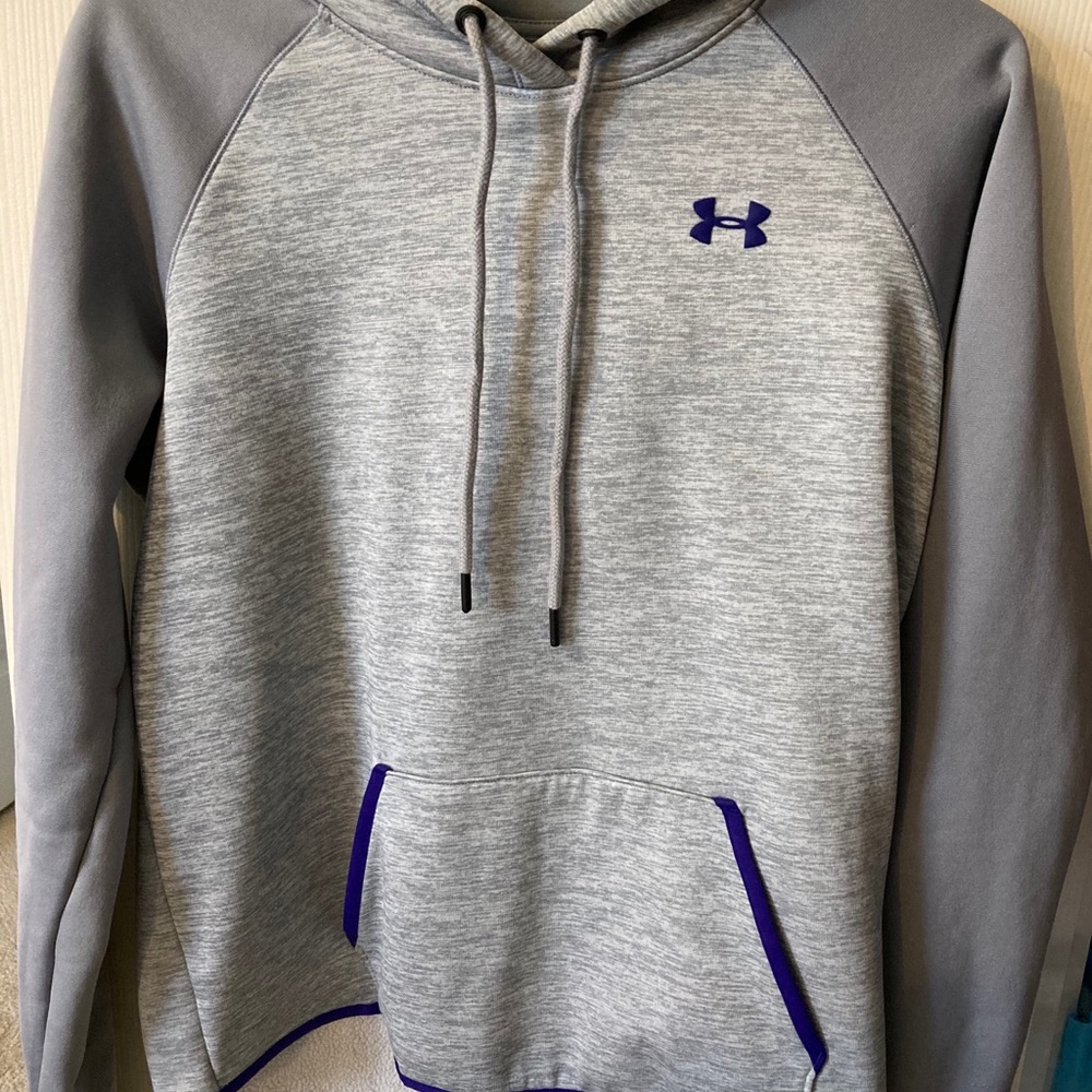 Under armor fleece hoodie